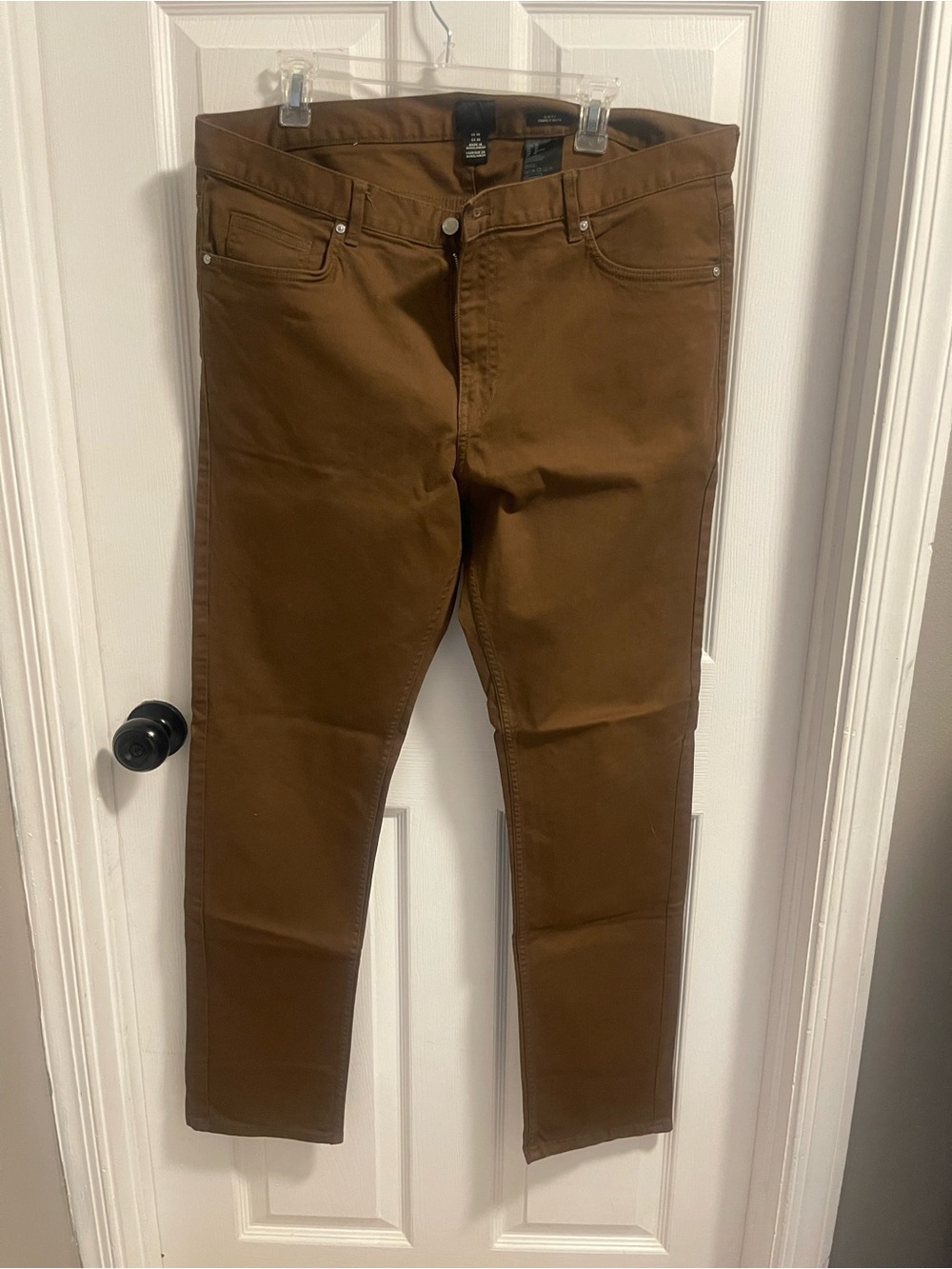 H&M Men’s Slim Straight Jeans in Brown